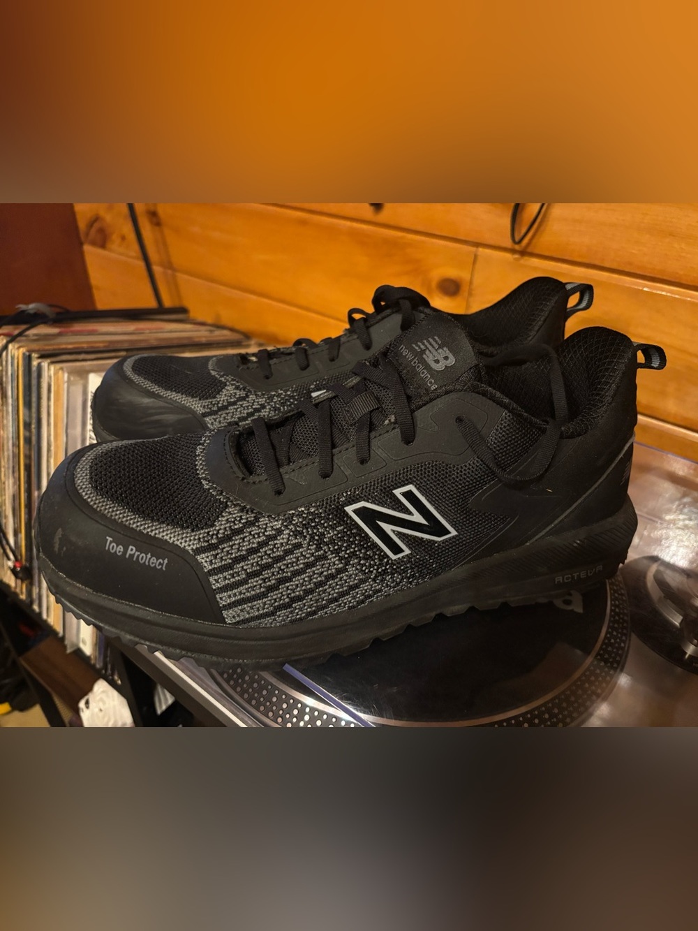 New Balance Men's Steel Toe Work Sneakers